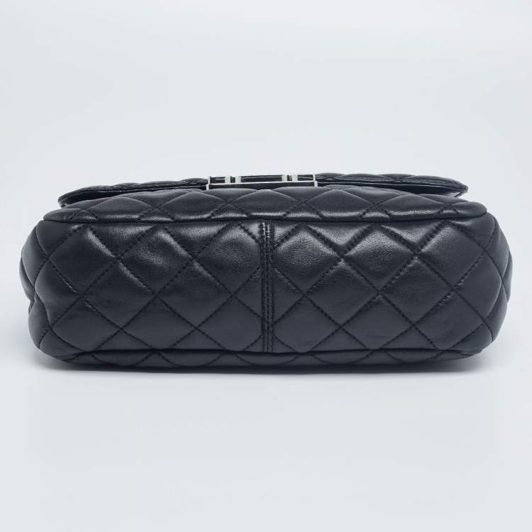مملوكة مسبقًا MICHAEL Michael Kors Black Quilted Leather Flap Shoulder Bag