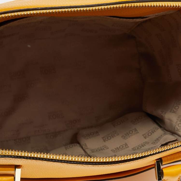 مملوكة مسبقًا MICHAEL Michael Kors Yellow Leather Hudson Satchel