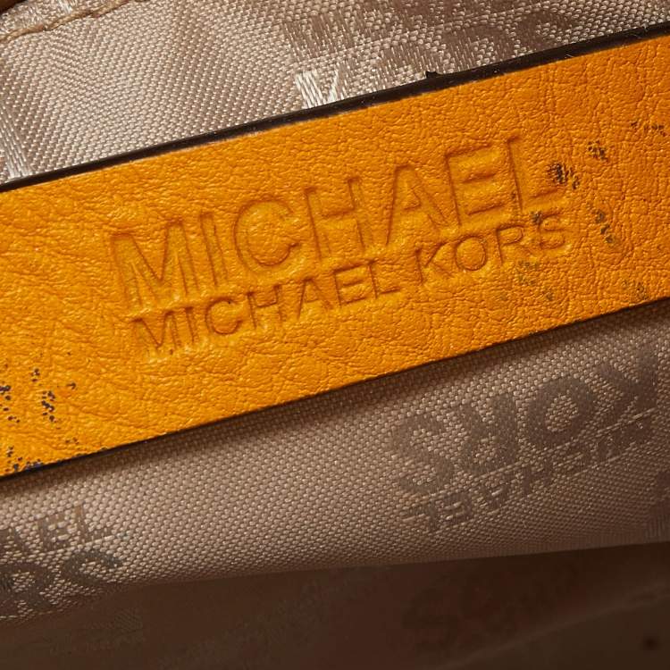 مملوكة مسبقًا MICHAEL Michael Kors Yellow Leather Hudson Satchel