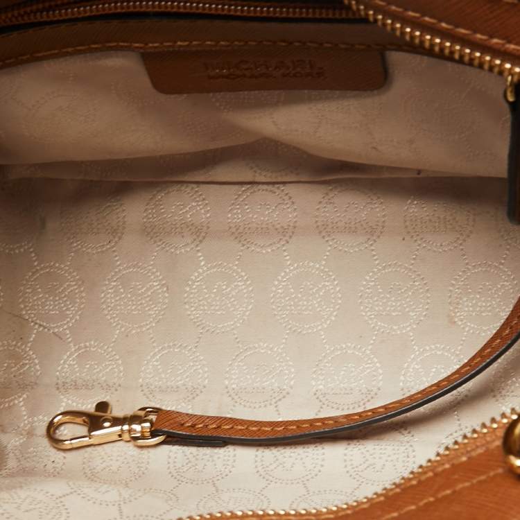 Pre Owned MICHAEL Michael Kors Brown Saffiano Leather Small Selma Crossbody Bag