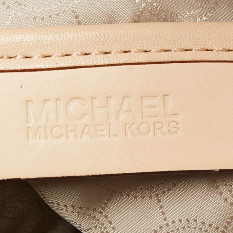 Pre Owned MICHAEL Michael Kors White/Beige Signature Coated Canvas and Leather Side Pocket Tote 