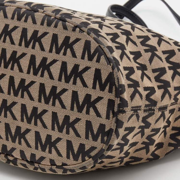 Pre Owned MICHAEL Michael Kors Beige/Black Signature Canvas and Leather Jet Set Tote
