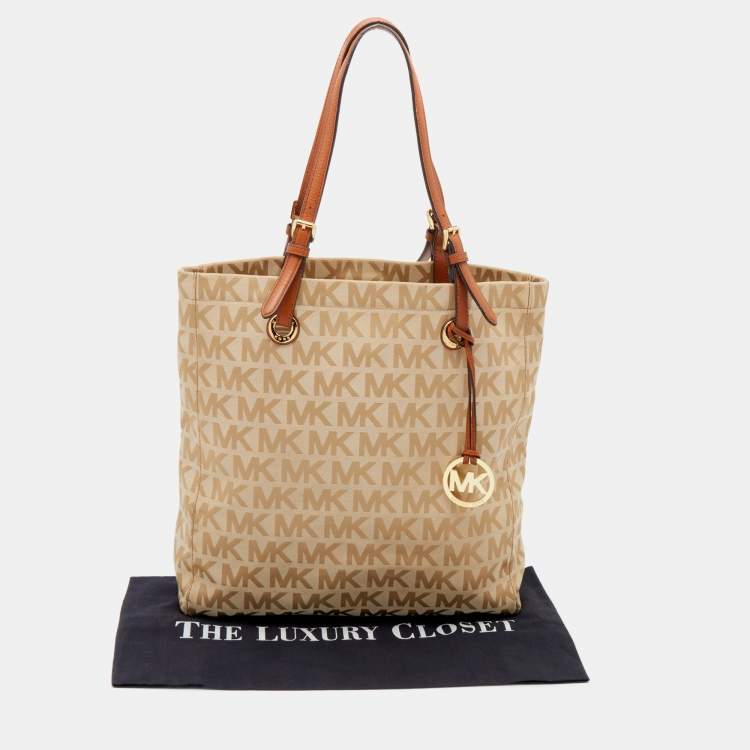 Pre Owned MICHAEL Michael Kors Beige/Brown Signature Canvas And Leather Jet Set Tote