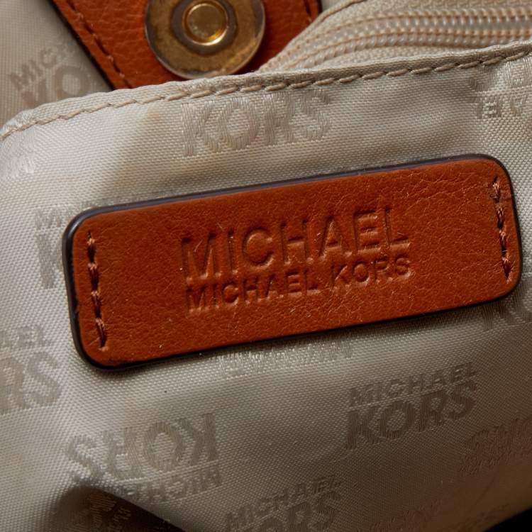 Pre Owned MICHAEL Michael Kors Beige/Brown Signature Canvas And Leather Jet Set Tote