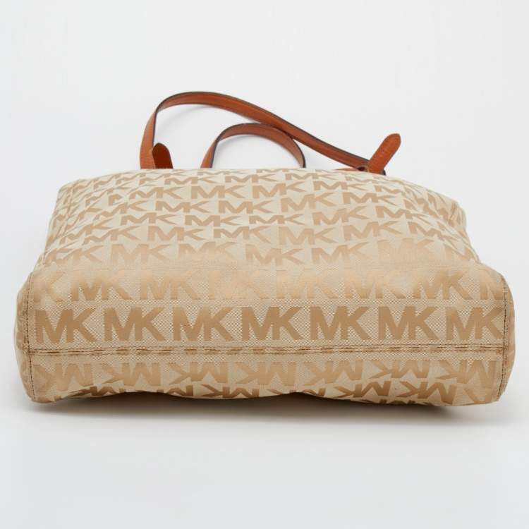 Pre Owned MICHAEL Michael Kors Beige/Brown Signature Canvas And Leather Jet Set Tote