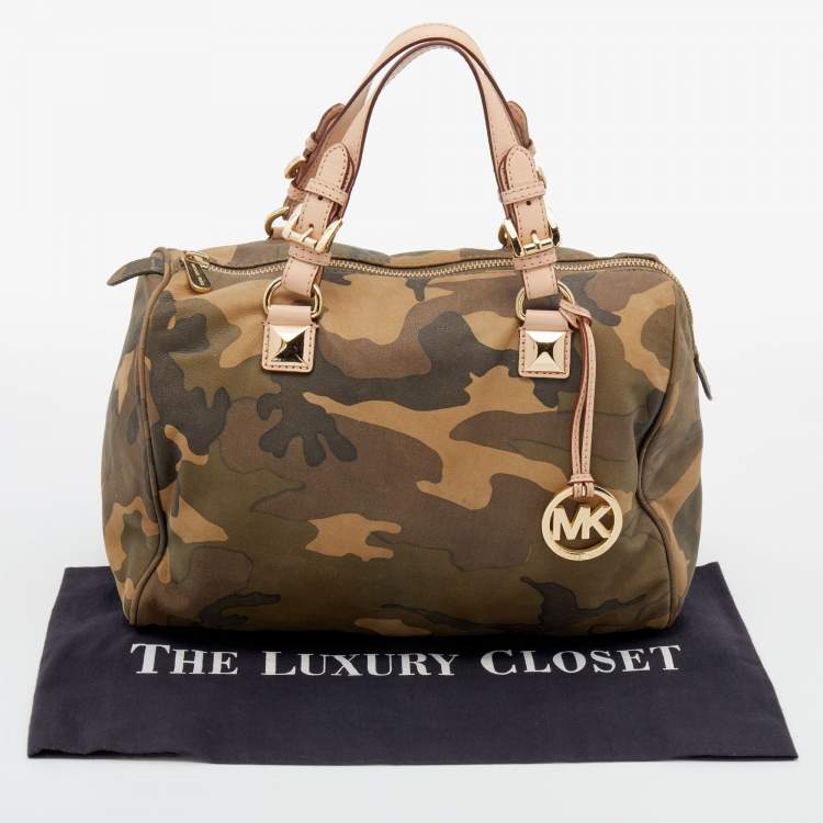 مملوكة مسبقًا MICHAEL Michael Kors Multicolor Camo Leather Grayson Satchel
