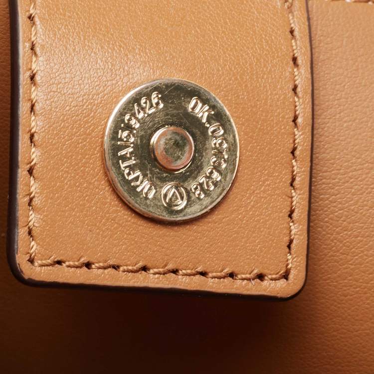 Pre Owned MICHAEL Michael Kors Vanilla/Tan Signature Coated Canvas and Leather Hayley Tote 