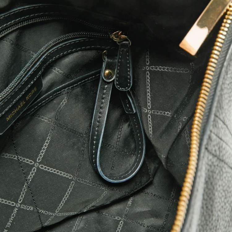 Pre Owned Michael Kors Black Grained Leather Aria Hobo