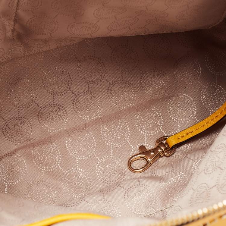 مملوكة مسبقًا MICHAEL Michael Kors Mustard Yellow Leather Cindy Dome Satchel