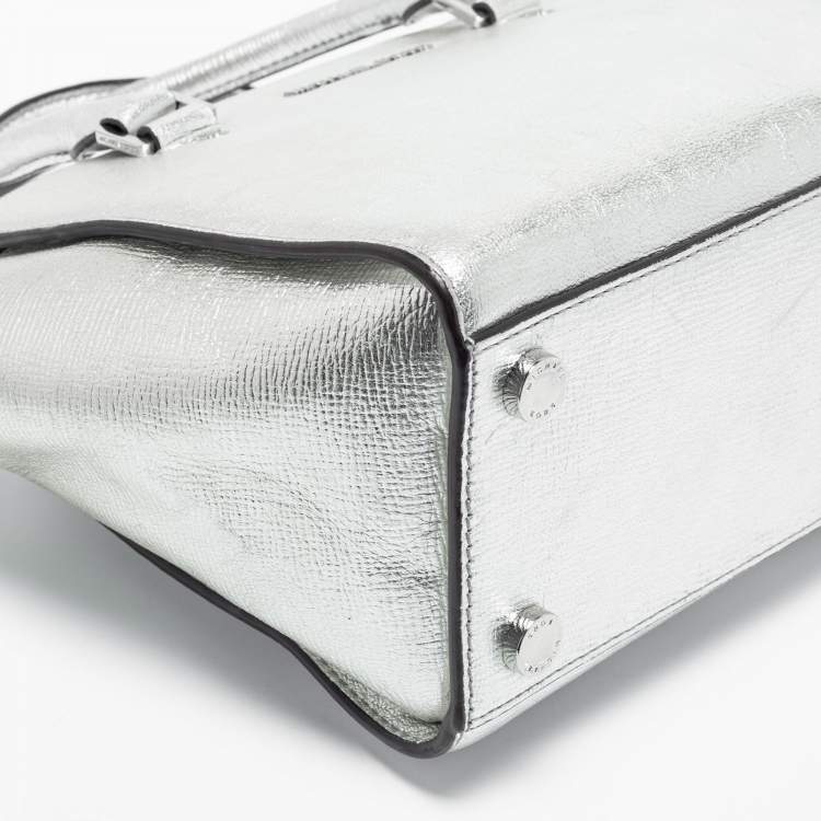 Pre Owned MICHAEL Michael Kors Metallic Silver Leather Medium Selma Tote