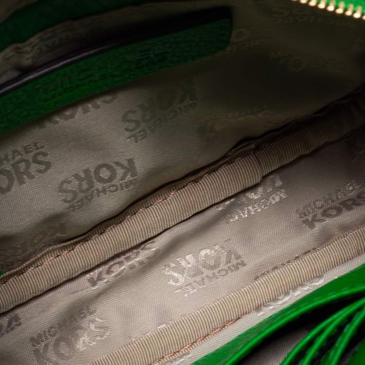 Pre Owned MICHAEL Michael Kors Green Leather Ginny Camera Crossbody Bag