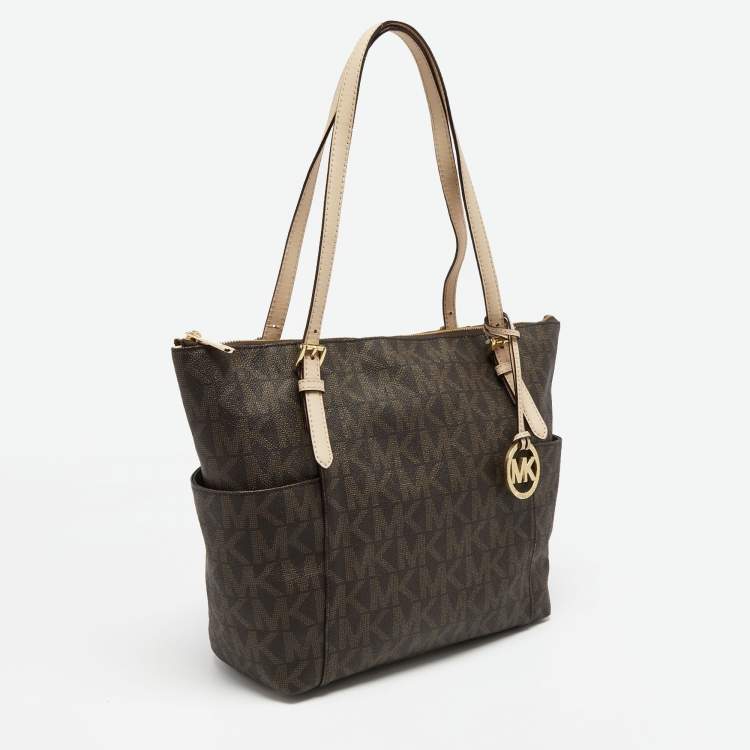 مملوك�ة مسبقًا MICHAEL Michael Kors Dark Brown/Beige Signature Coated Canvas and Leather Jet Set Top Zip Tote