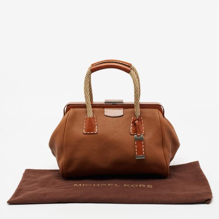 مملوكة مسبقًا MICHAEL Michael Kors Brown Grained Leather Frame Satchel