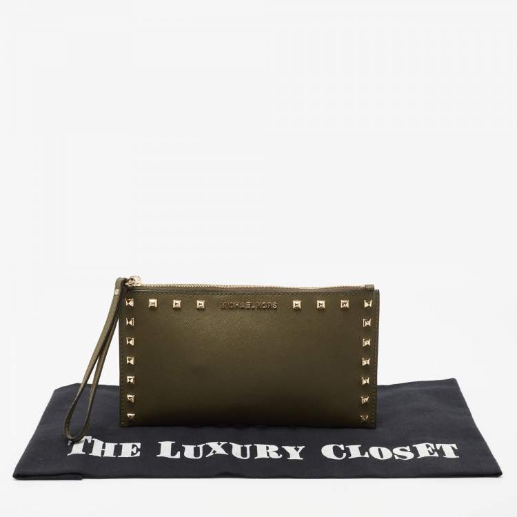 Pre Owned MICHAEL Michael Kors Olive Green Studded Leather Large Sandrine Zip Clutch