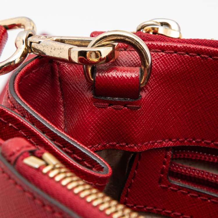 Pre Owned Michael Michael Kors Red Leather Jet Set Double Zip Tote