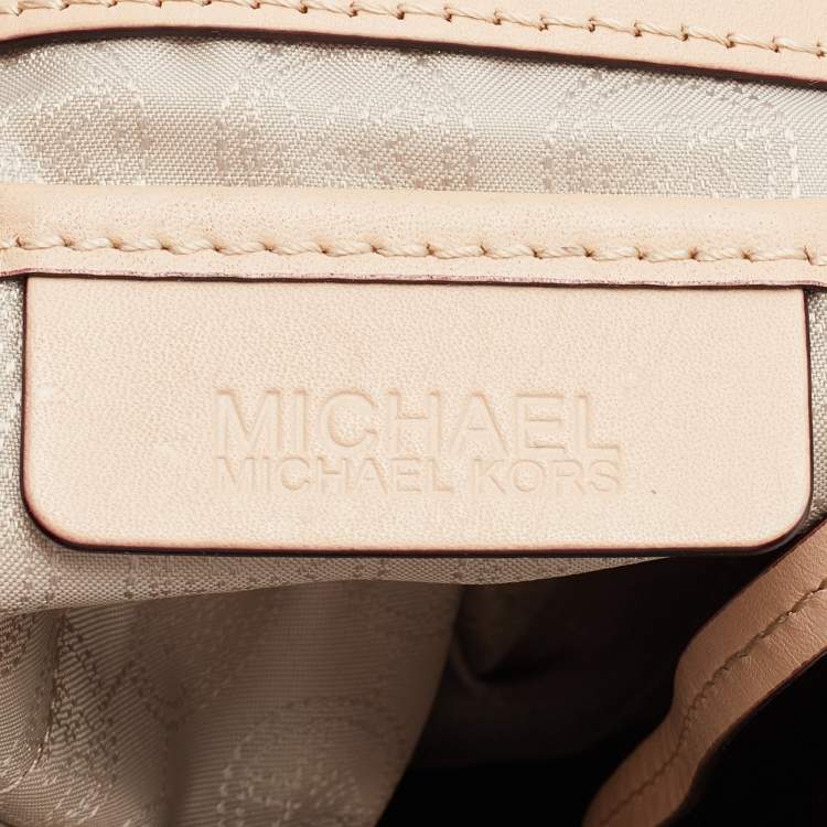 Pre Owned MICHAEL Michael Kors White Signature Coated Canvas Bedford Large Convertible Shoulder Bag