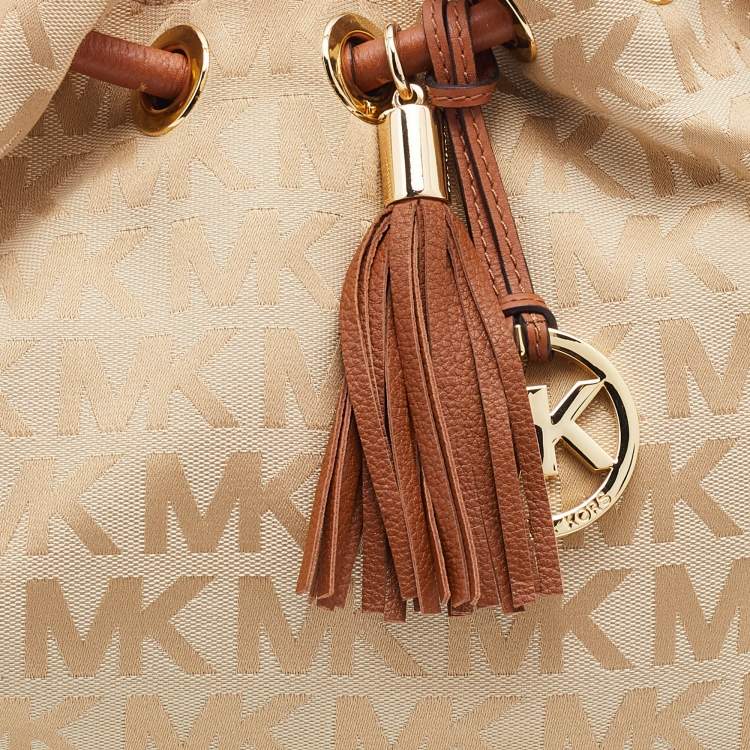 Pre Owned MICHAEL Michael Kors Cream/Brown Signature Canvas Ring Handle Shoulder Bag