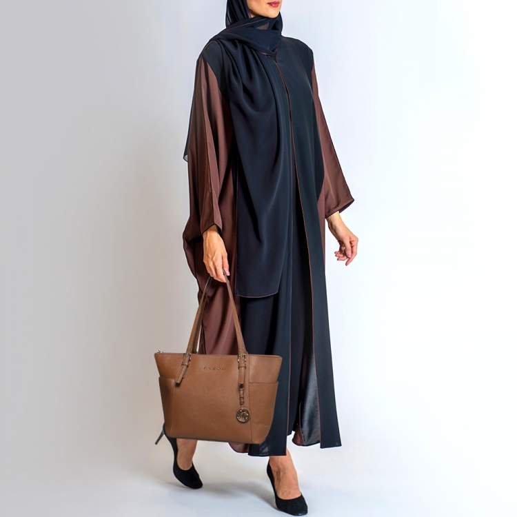 Michael Kors - MICHAEL MICHAEL KORS Jet Set Travel Medium Saffiano Leather  Top-Zip Tote on Designer Wardrobe