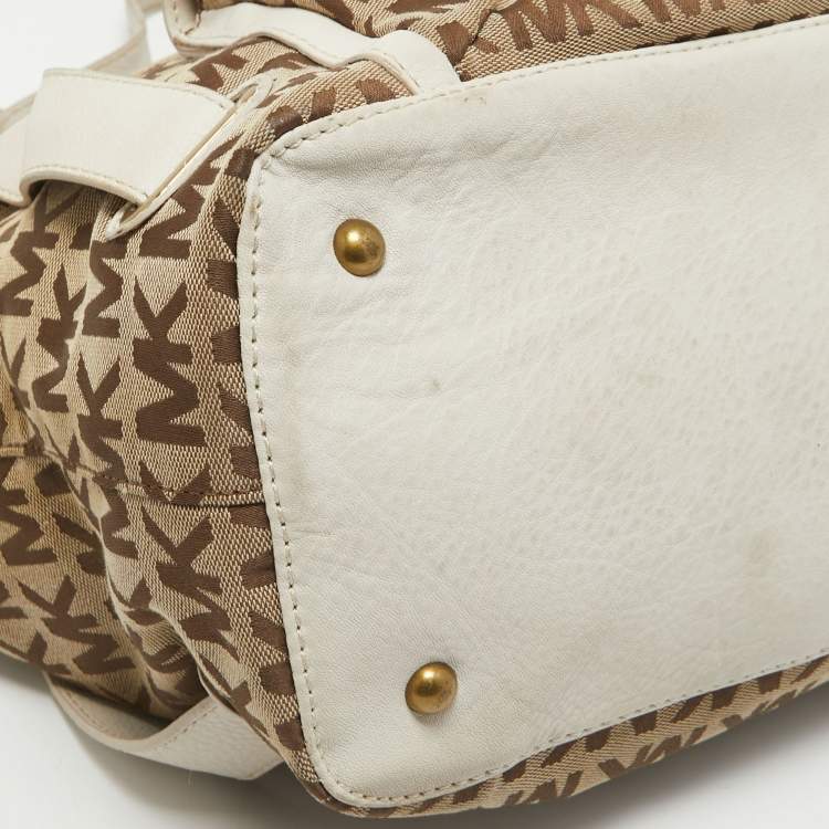 Pre Owned MICHAEL Michael Kors Beige/Off White Signature Canvas Front Pocket Tote
