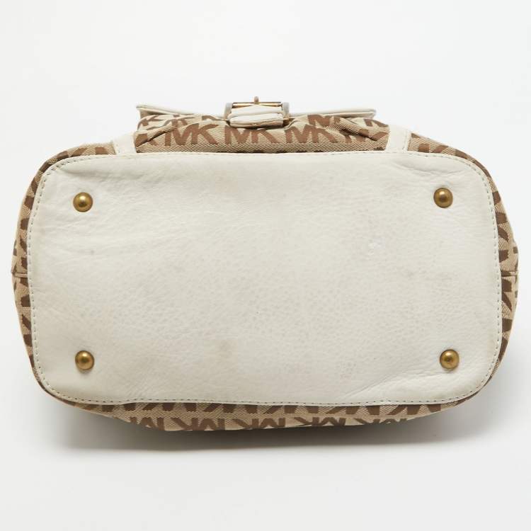 Pre Owned MICHAEL Michael Kors Beige/Off White Signature Canvas Front Pocket Tote