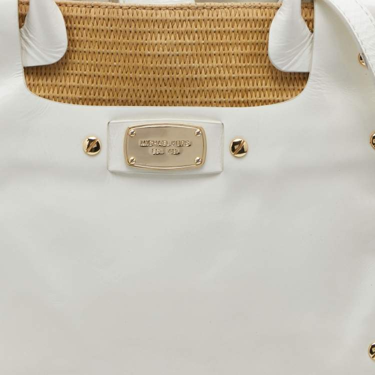 Pre Owned MICHAEL Michael Kors Beige/White Patent Leather and Raffia Hobo