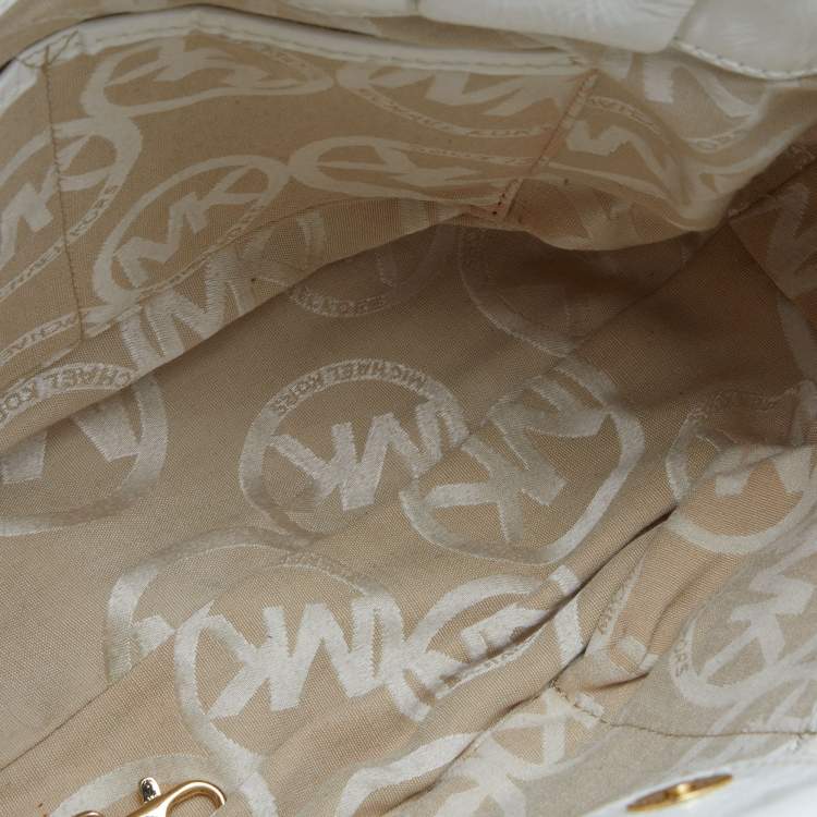 Pre Owned MICHAEL Michael Kors Beige/White Patent Leather and Raffia Hobo