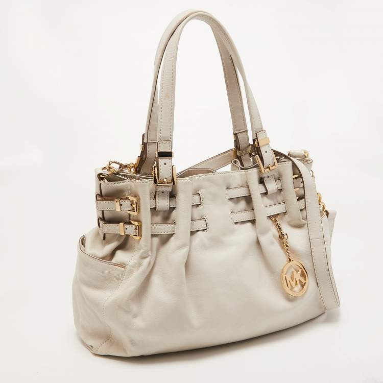 مملوكة مسبقًا MICHAEL Michael Kors Off White Leather Large Edie Shoulder Bag
