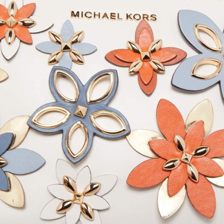 Pre Owned MICHAEL Michael Kors White Leather Floral Applique Jet Set Camera Crossbody Bag