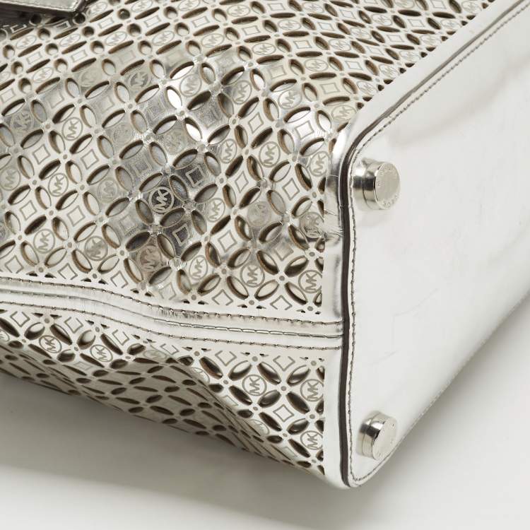 Pre Owned MICHAEL Michael Kors Silver Leather Lasercut Travel Tote