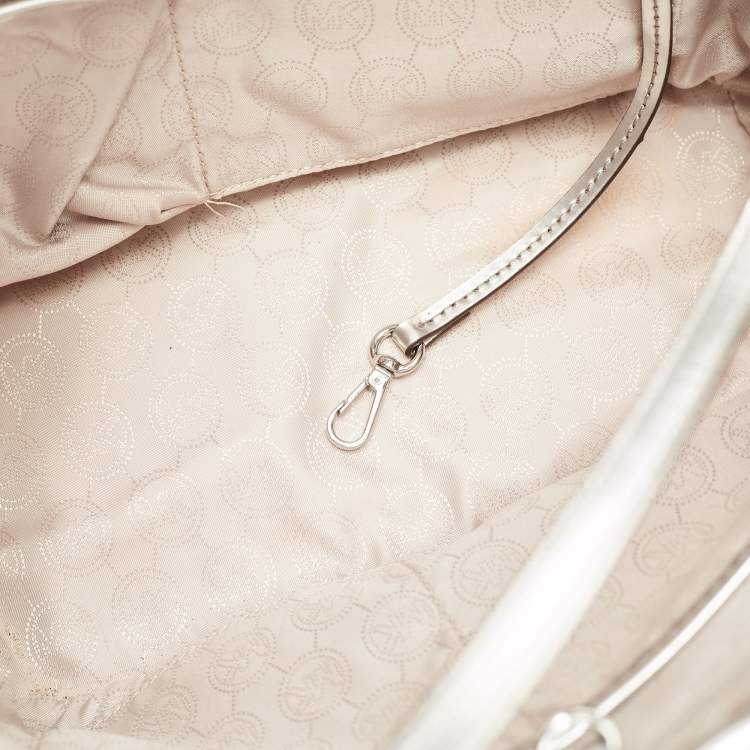 Pre Owned MICHAEL Michael Kors Silver Leather Lasercut Travel Tote