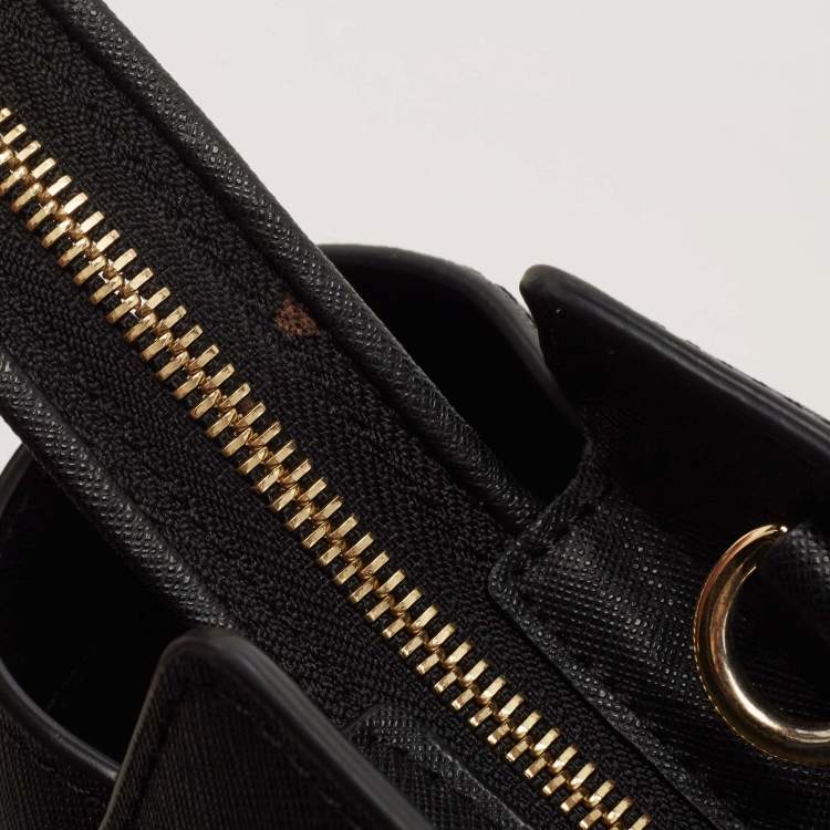 Pre Owned MICHAEL Michael Kors Black Leather Large Selma Tote