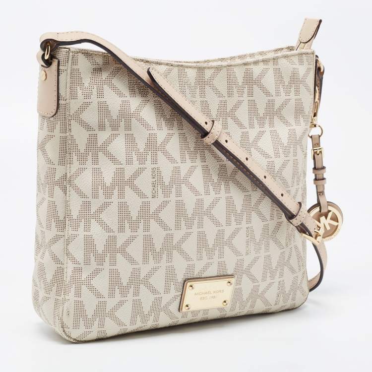 Pre Owned MICHAEL Michael Kors Off White/Beige Signature Coated Canvas Crossbody Bag