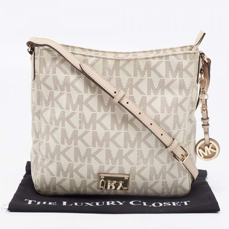 Pre Owned MICHAEL Michael Kors Off White/Beige Signature Coated Canvas Crossbody Bag