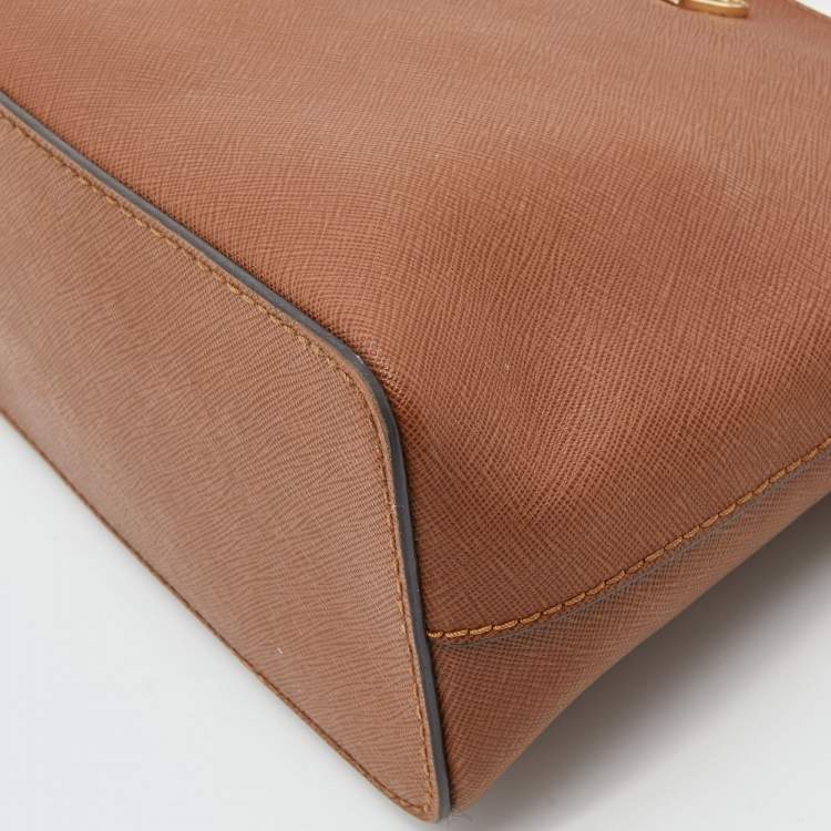 Pre Owned MICHAEL Michael Kors Brown Leather Jet Set Travel Dome Crossbody Bag