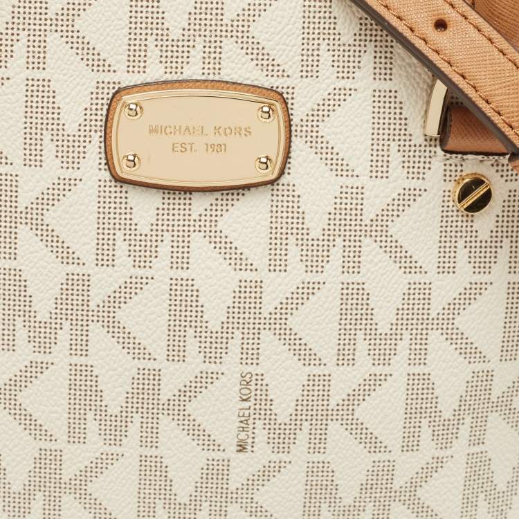 Pre Owned MICHAEL Michael Kors Off-White Signature Coated Canvas Cindy Dome Satchel