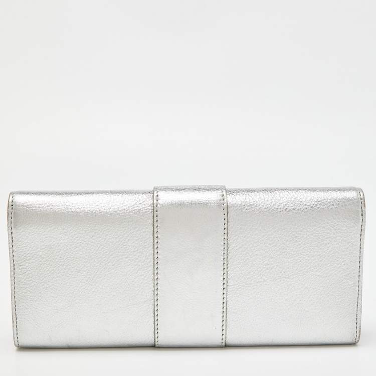 Pre Owned MICHAEL Michael Kors Silver Leather Buckle Detail Clutch