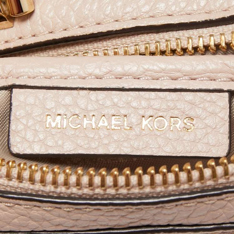 Pre Owned MICHAEL Michael Kors Light Pink Leather Mini Mott Crossbody Bag