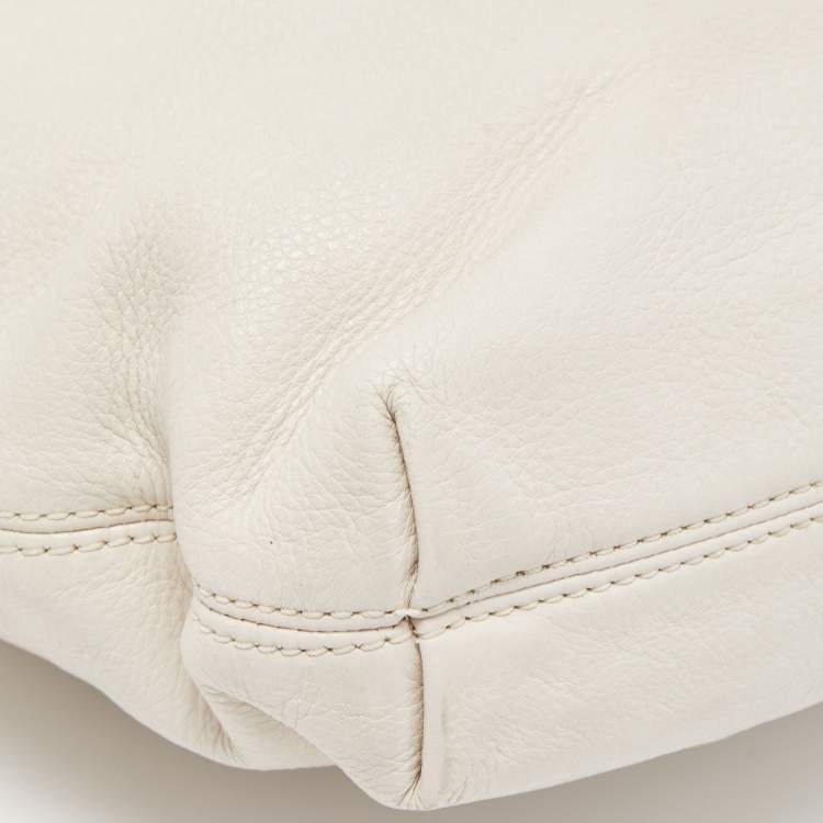 Pre Owned MICHAEL Michael Kors Off White Leather Charm Shoulder Bag