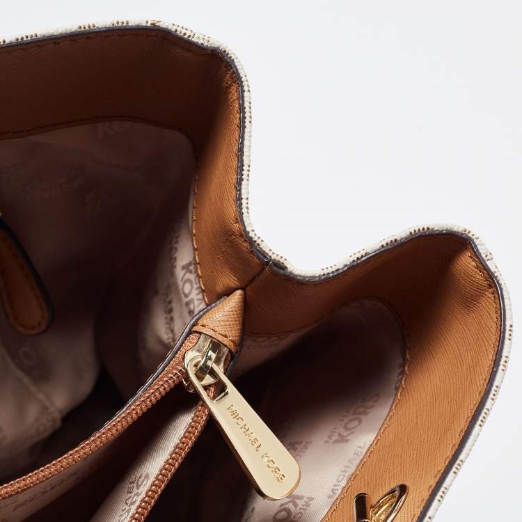 مملوكة مسبقًا MICHAEL Michael Kors White/Brown Signature Coated Canvas and Leather Tote