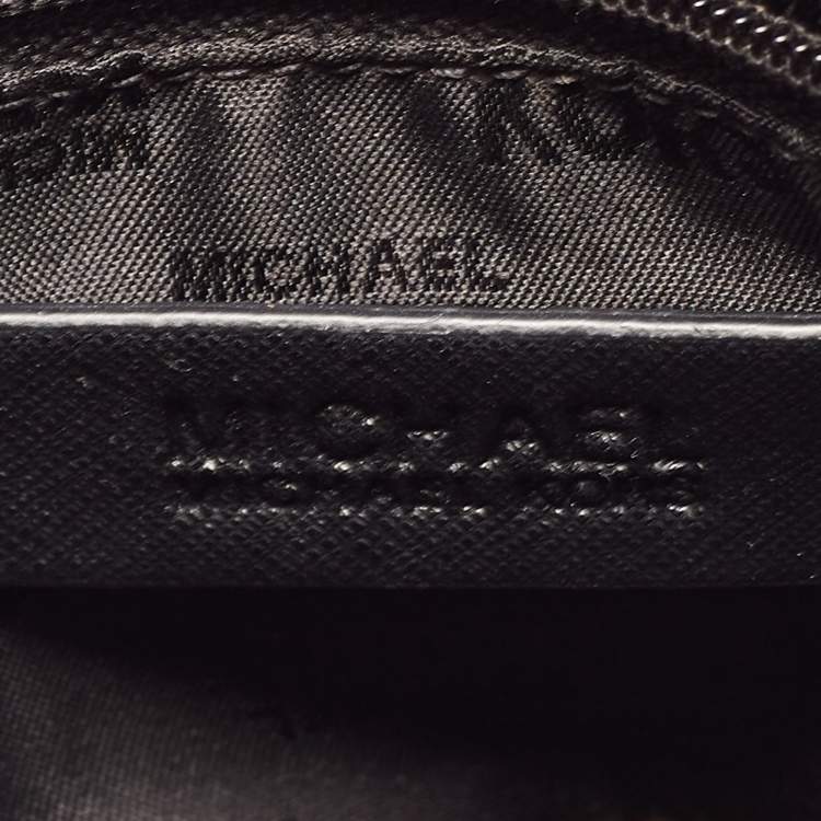 Pre Owned MICHAEL Michael Kors Black Leather Mini Cindy Satchel