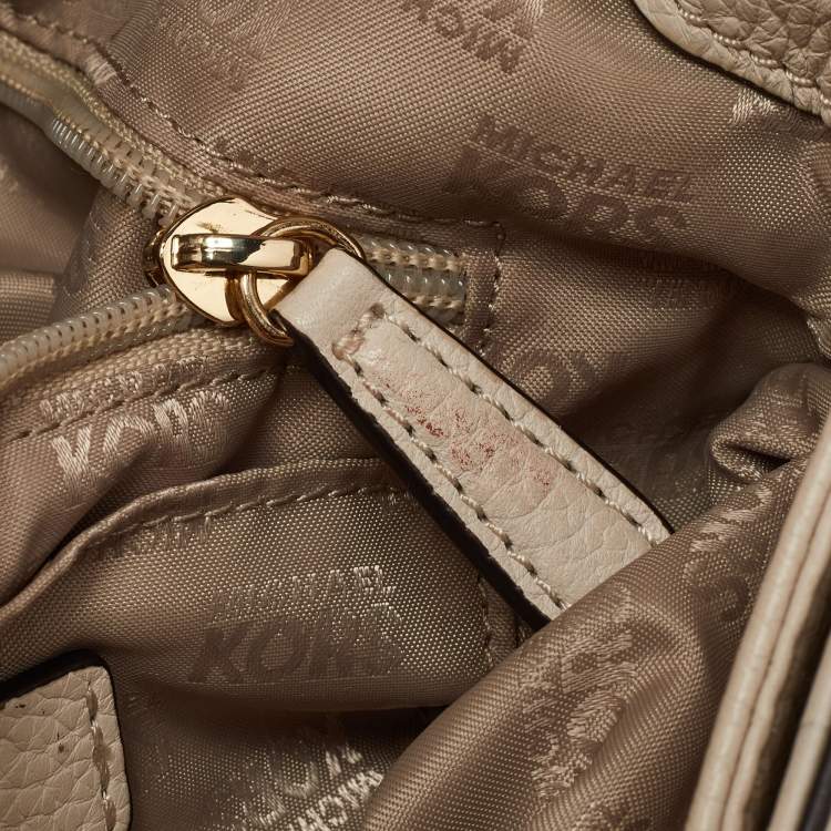 Pre Owned MICHAEL Michael Kors Off White Leather Bedford Crossbody Bag