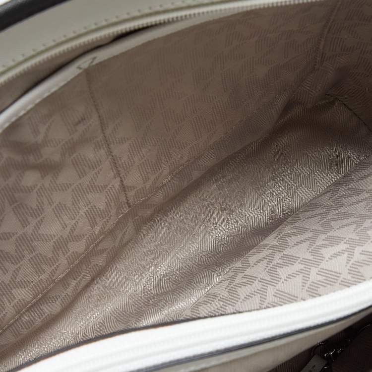 Pre Owned MICHAEL Michael Kors White/Black Leather Jet Set Snap Pocket Tote