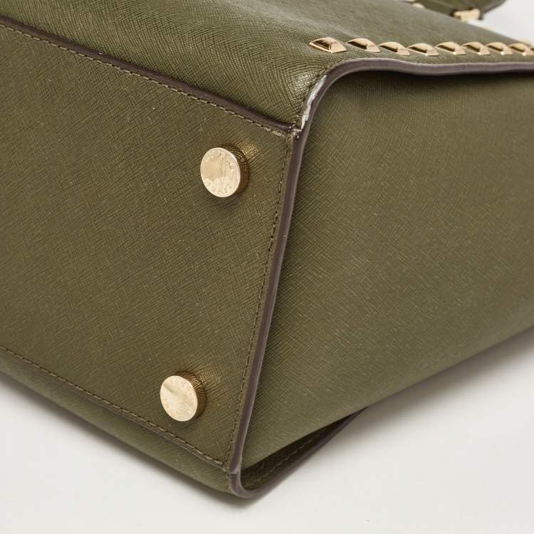 مملوكة مسبقًا Michael Kors Green Studded Leather Large Selma Satchel