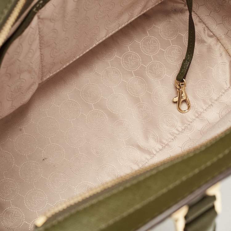 مملوكة مسبقًا Michael Kors Green Studded Leather Large Selma Satchel