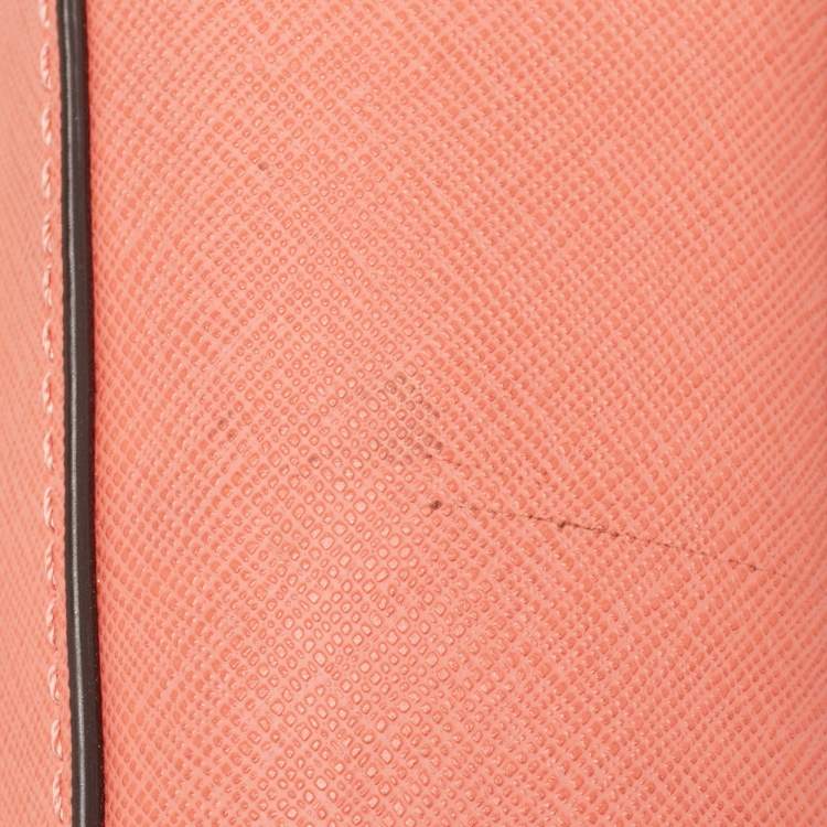 Pre Owned MICHAEL Michael Kors Peach Saffiano Leather Jet Set Camera Crossbody Bag