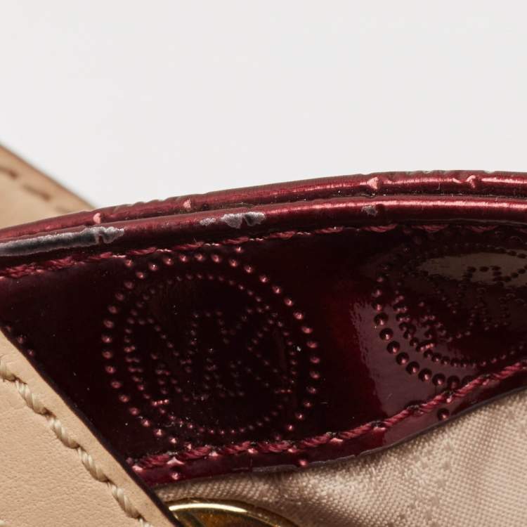 Pre Owned MICHAEL Michael Kors Burgundy Signature Patent and Leather Middle Zip Tote