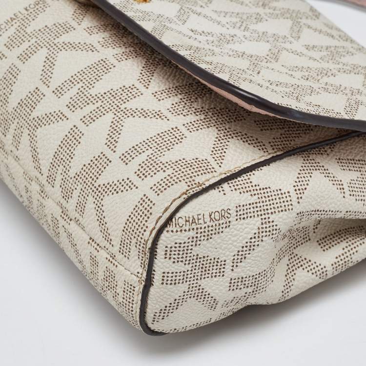 Pre Owned MICHAEL Michael Kors Ivory Signature Coated Canvas Crossbody Bag
