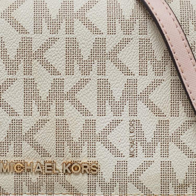 Pre Owned MICHAEL Michael Kors Ivory Signature Coated Canvas Crossbody Bag