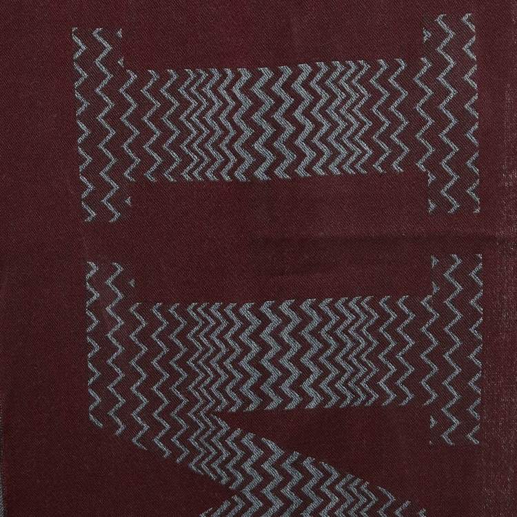 مملوكة مسبقًا Missoni Burgundy Logo Patterned Wool Fringed Scarf