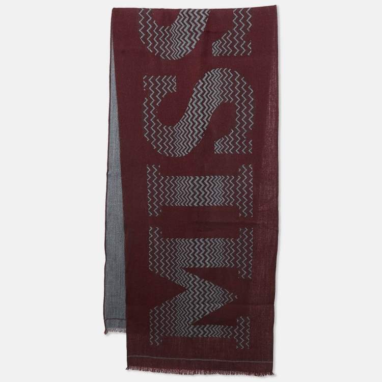 مملوكة مسبقًا Missoni Burgundy Logo Patterned Wool Fringed Scarf
